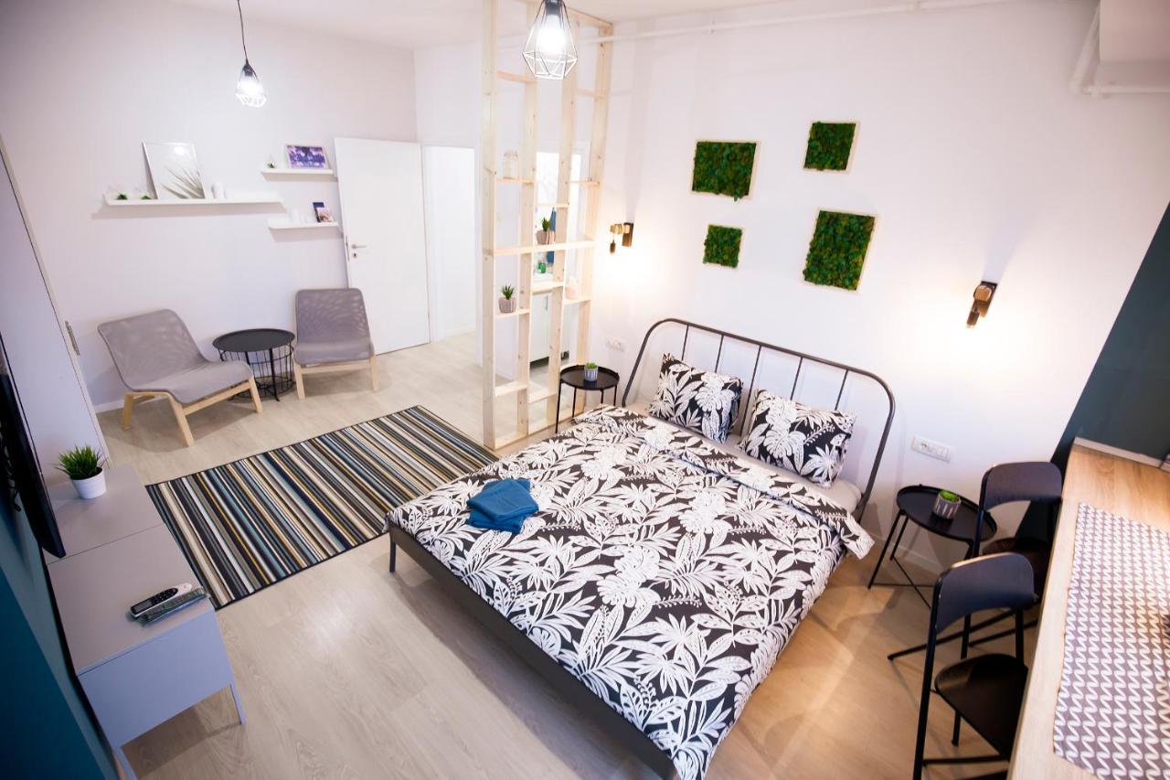 Ideal Studio Bucharest Exterior photo